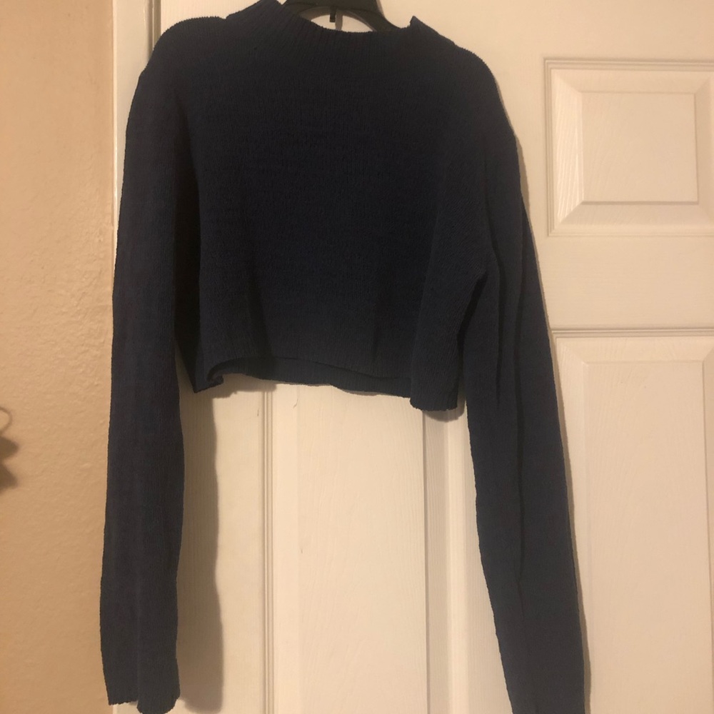 crop top sweater